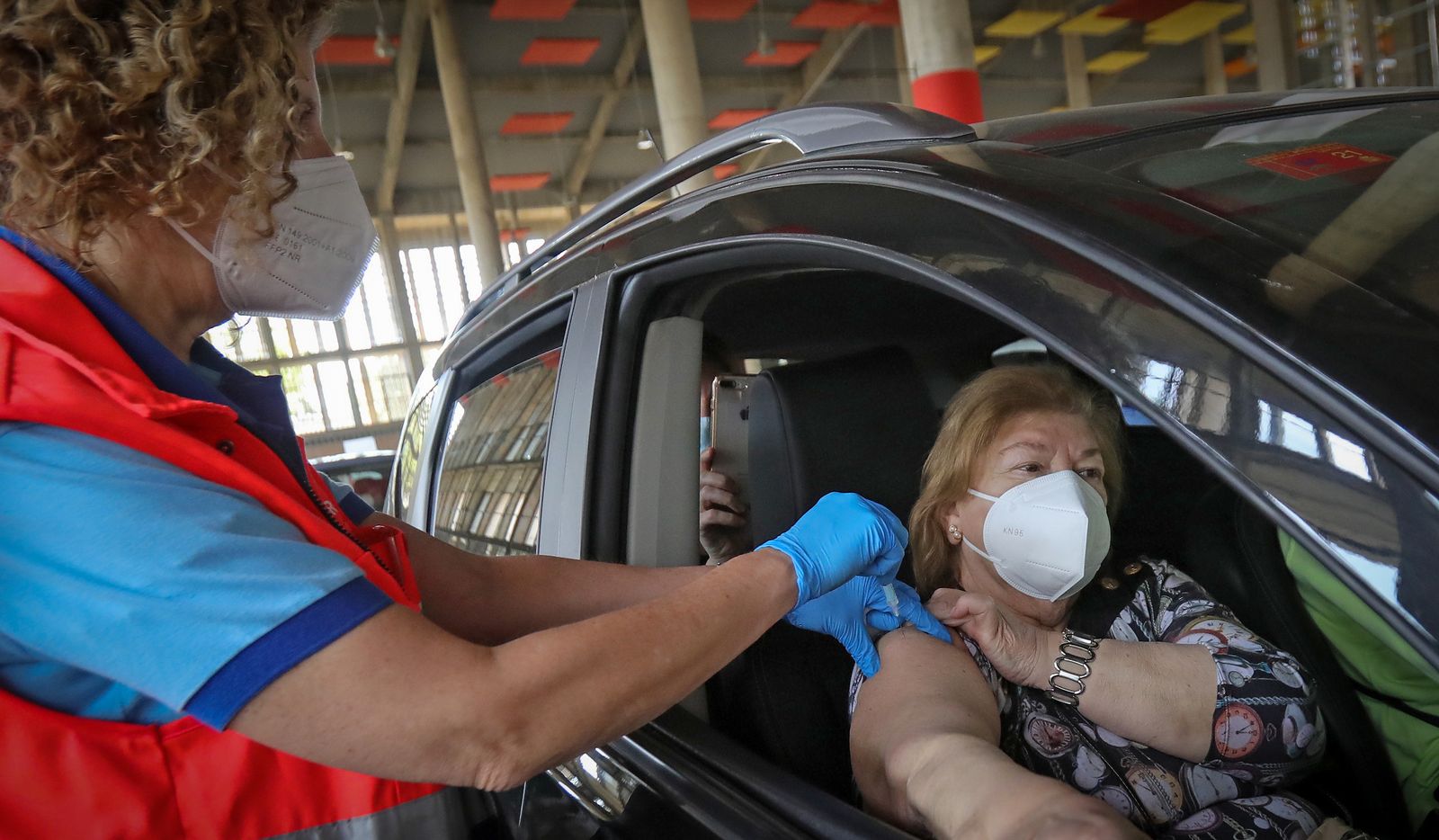 Amplían los puntos de vacunación masiva