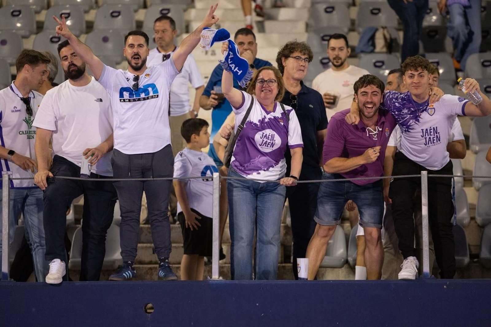 Las mejores imágenes del Real Jaén - CD Huétor Tájar Las mejores imágenes del Real Jaén - CD Huétor Tájar
