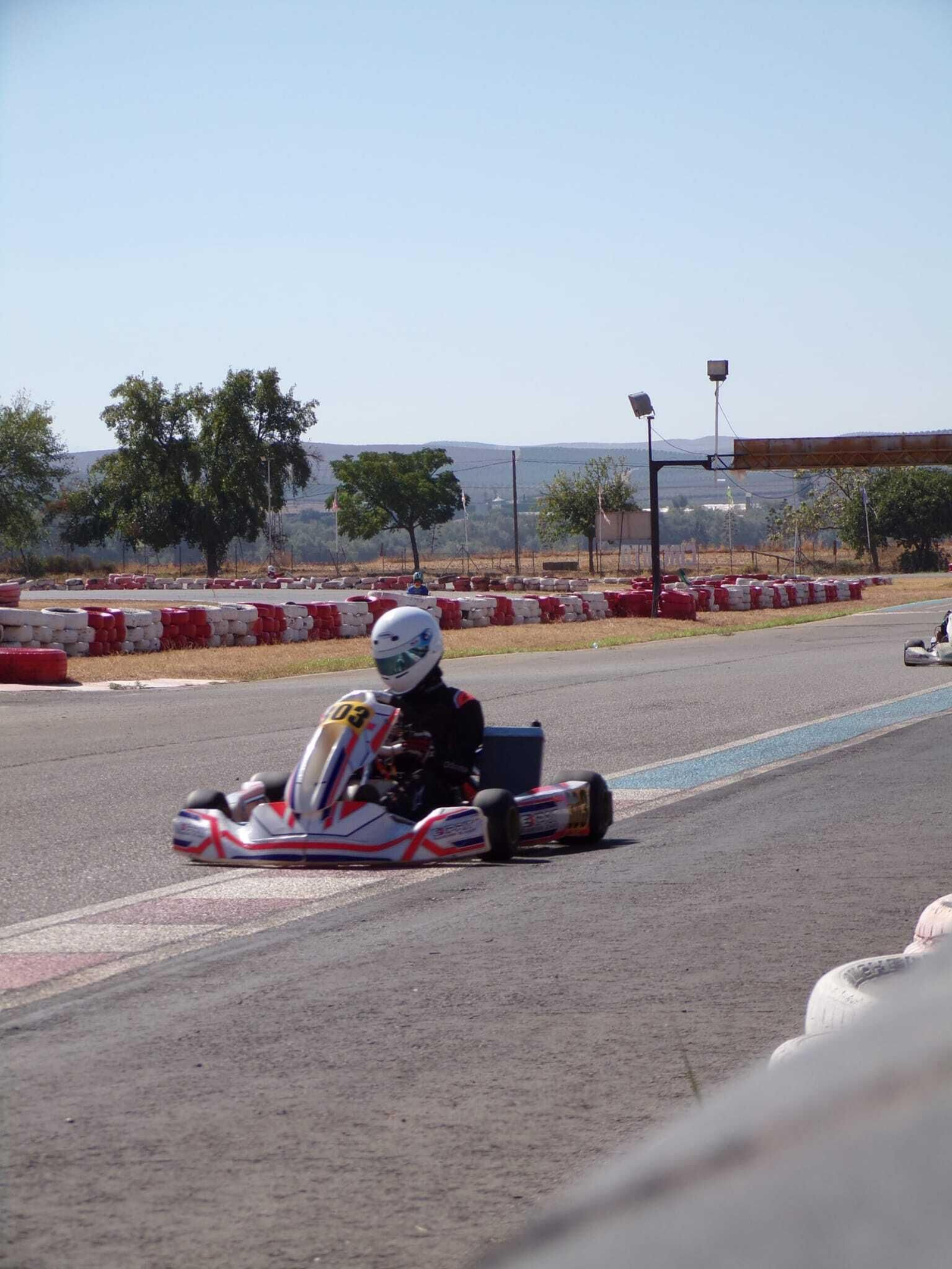 El jerezano Hugo González, en plena acción con su kart.