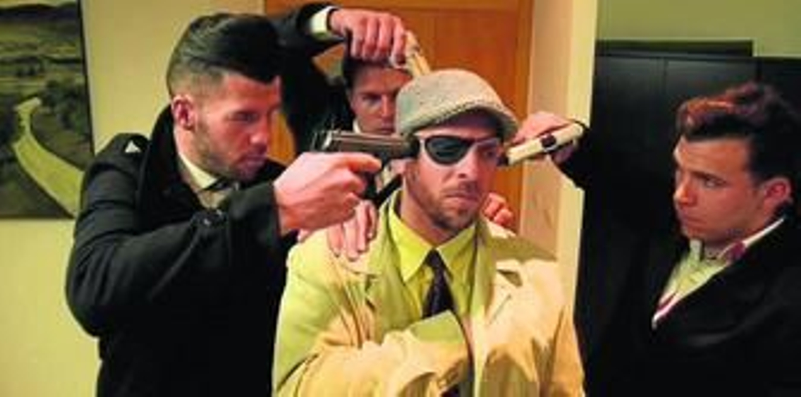 Un iPad atado un trípode y el boca a boca para rodar la película anticrisis