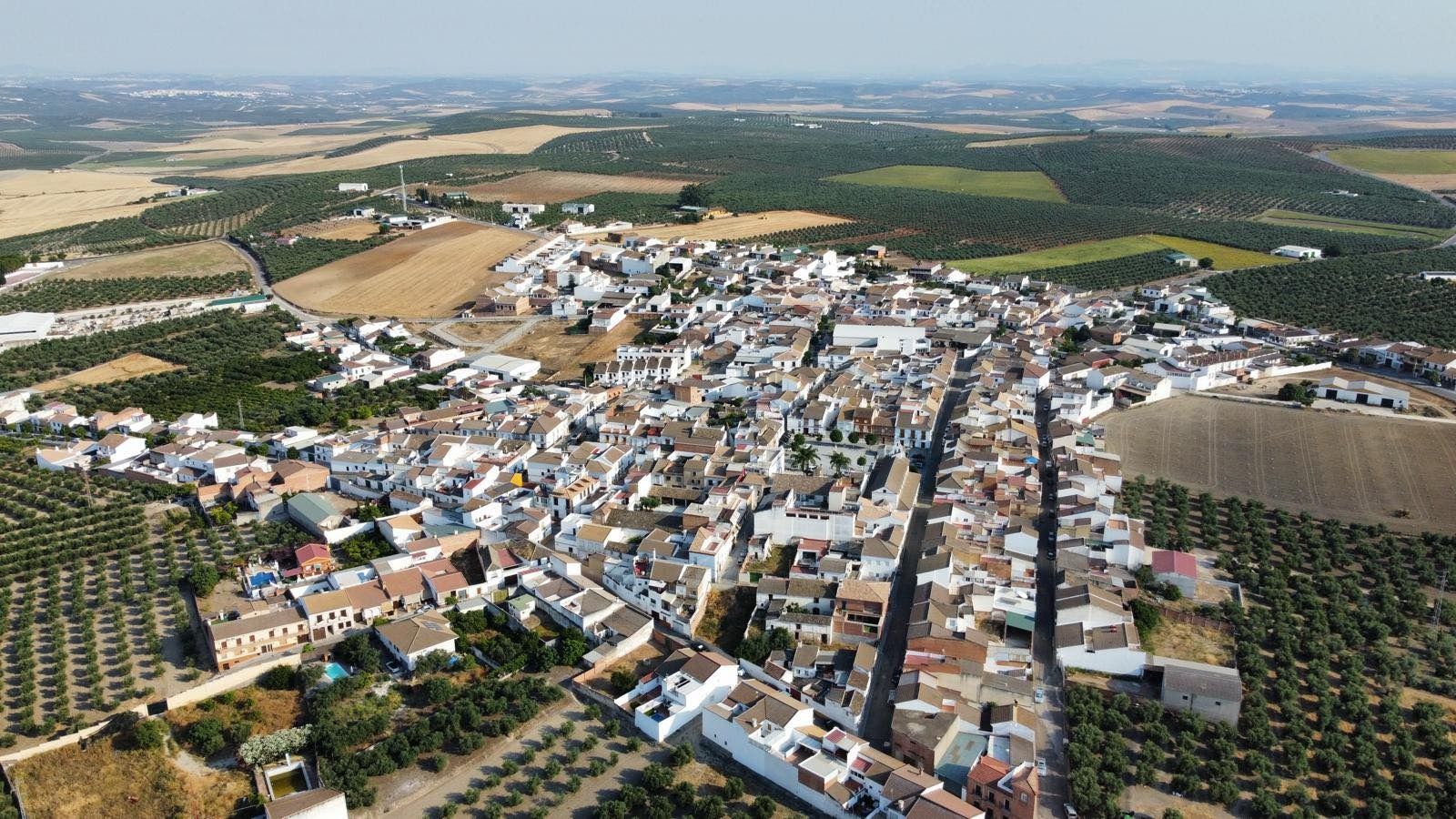 Panorámica de San Sebastián de los Ballesteros, en la campiña cordobesa.