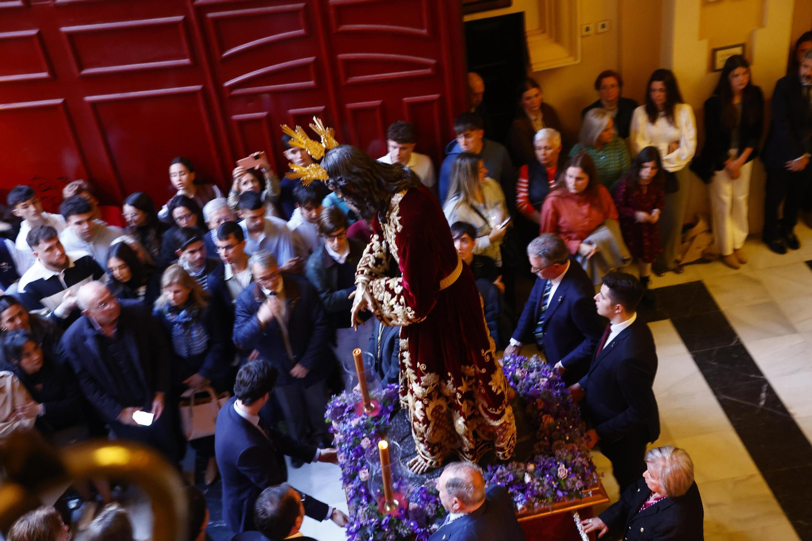 Semana Santa Málaga 2025 | Los traslados de Estudiantes, Paloma y Esperanza, en fotos