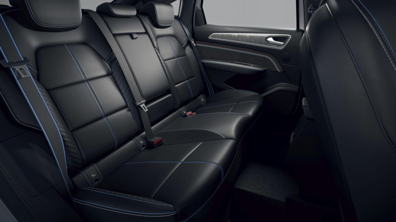 Las mejores cotas de habitabilidad del Arkana son la de altura, seguida de la anchura. El espacio longitudinal no nos parece brillante.