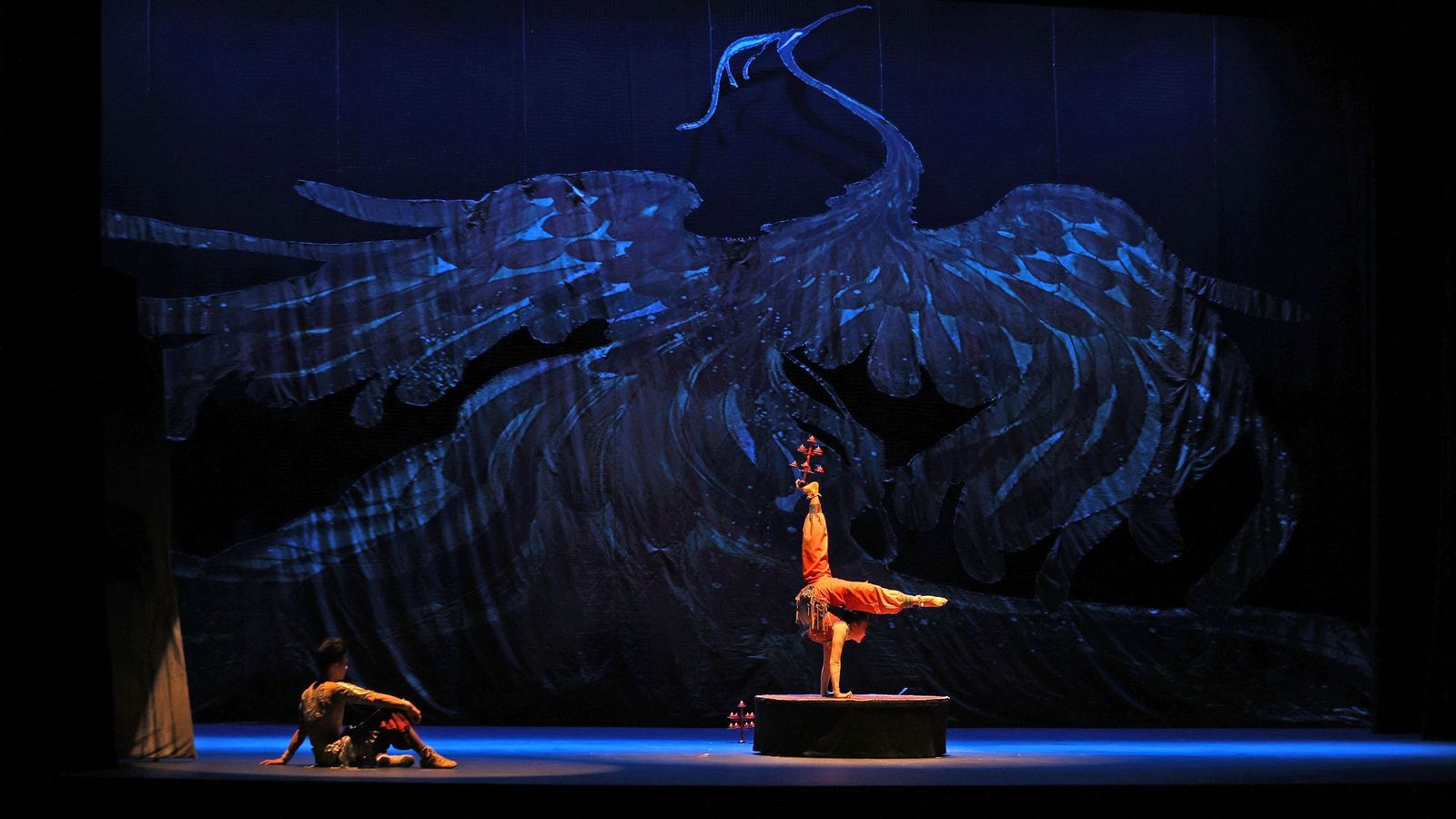 Imágenes del 'Gran Circo Acrobático de China' en el Teatro Villamarta