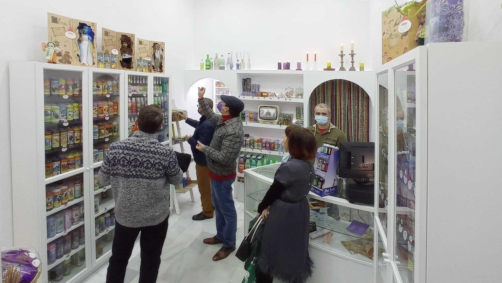 Un momento de la inauguración de 'Velaterapia'.