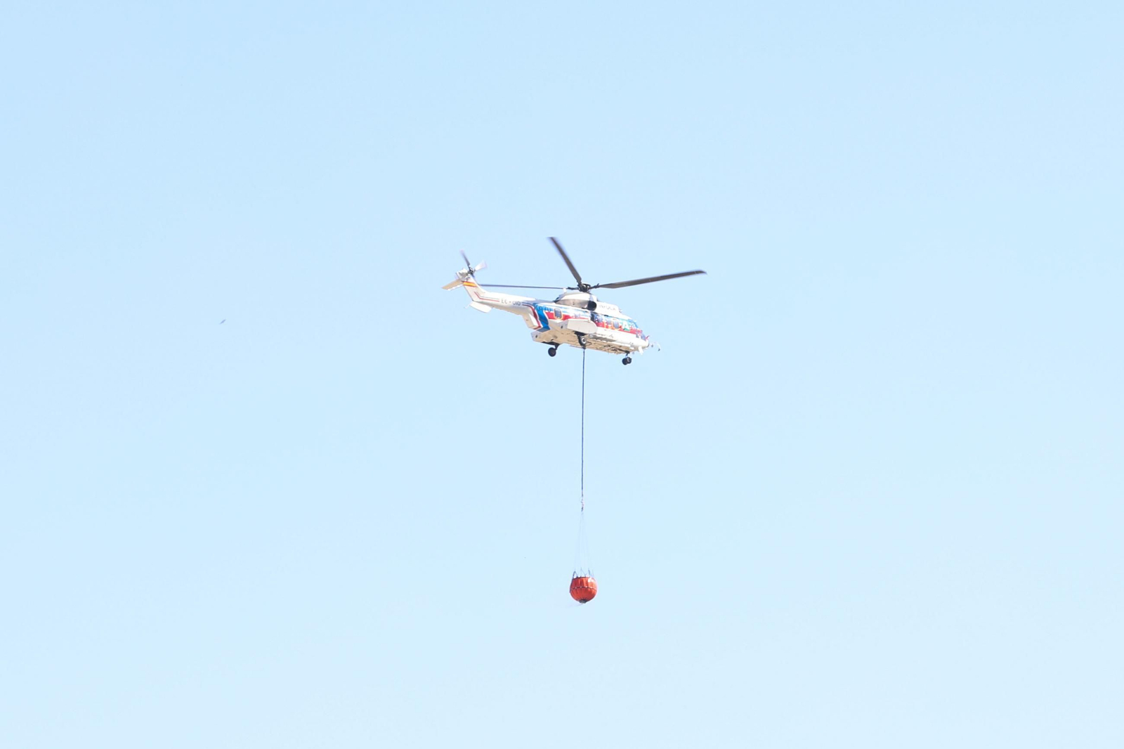Las fotos de los efectos del incendio forestal en la Sierra de la Plata y Atlanterra, en Tarifa