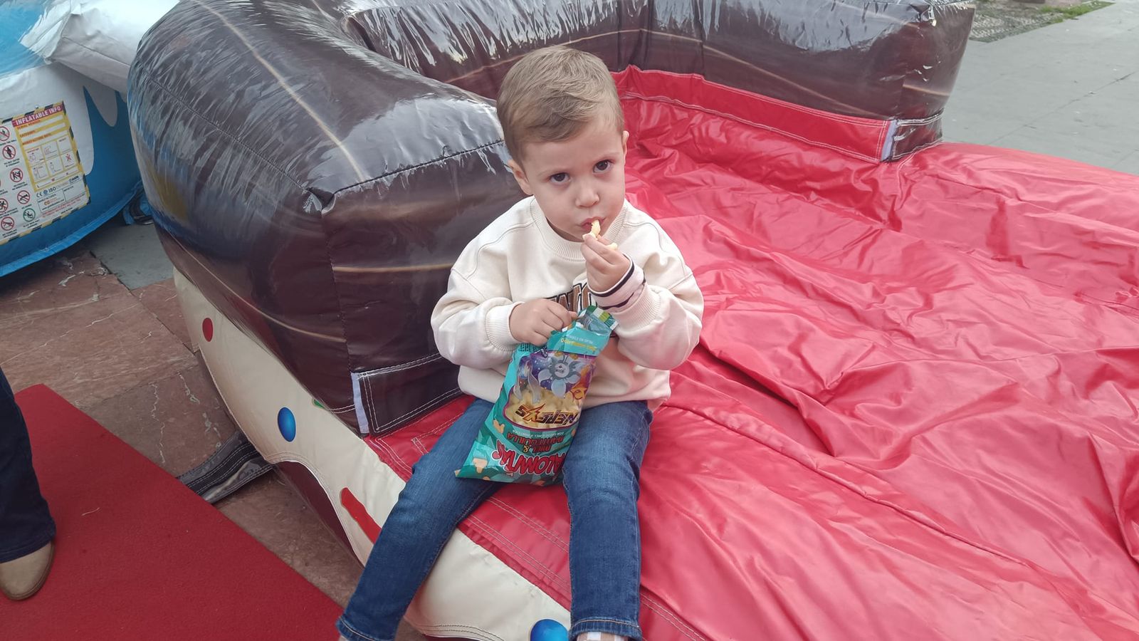 El mágico poblado navideño de Villa del Río, en imágenes