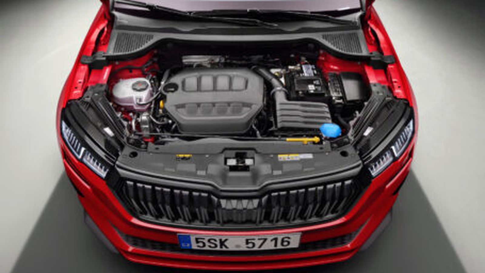 Además de tres opciones de gasolina, con 1,0; 1,5 y 2, 0 litros -aquí, éste con 190 CV-, hay dos Diesel con el 2.0 TDI como bloque.