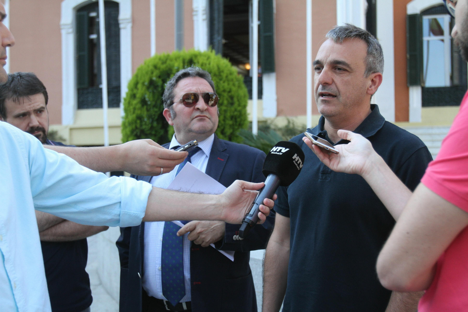 El presidente del Recre Trust, Narciso Rojas, en una participación ante los medios.