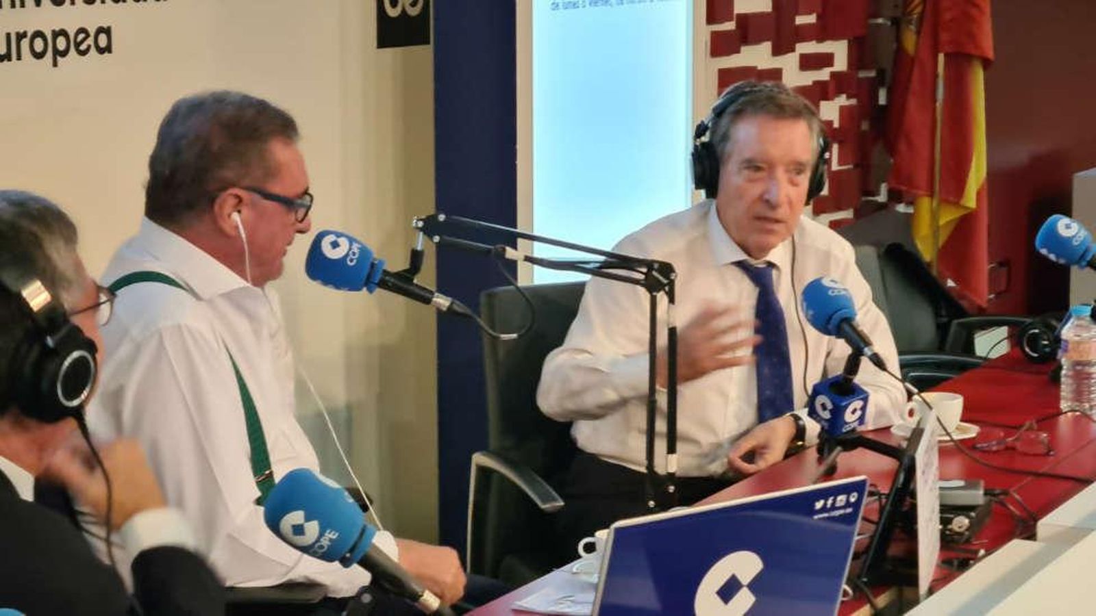 Carlos Herrera e Iñaki Gabilondo, en 'Herrera en COPE' este jueves.