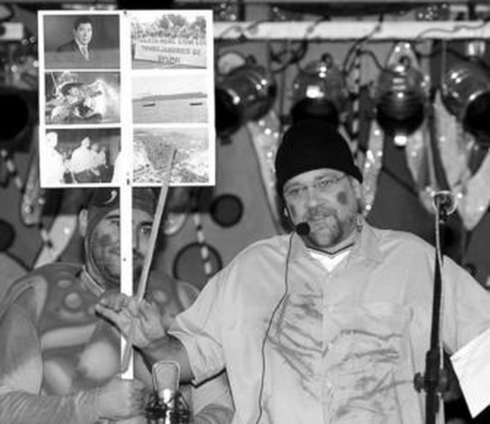 El pregonero Paco Cárdenas durante el pregón.