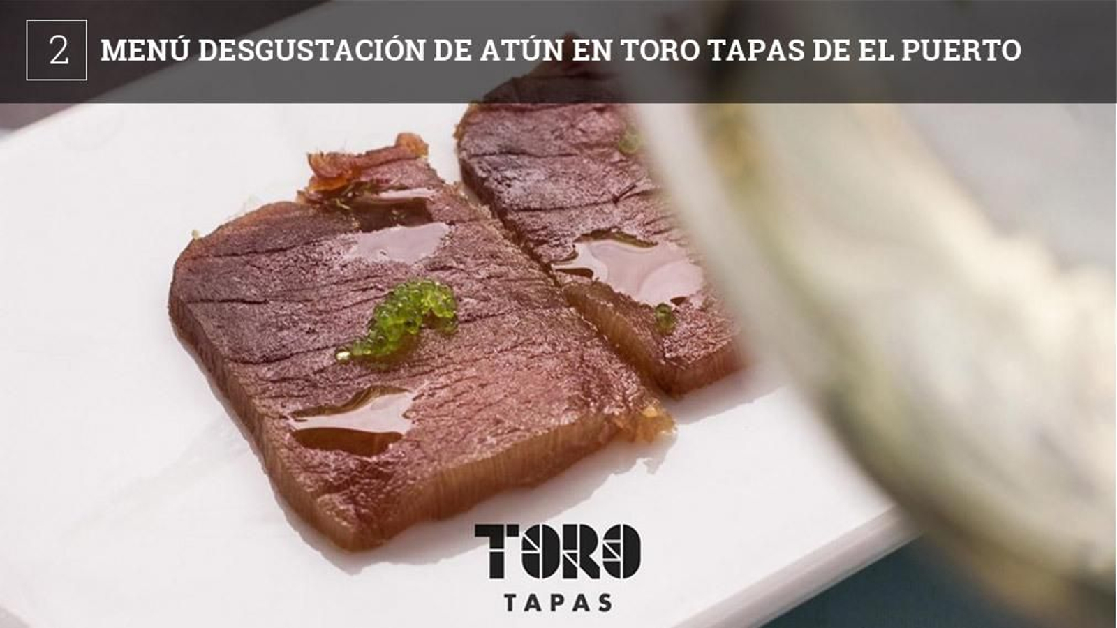 Hasta el próximo domingo el restaurante Toro Tapas de El Puerto de Santa María, situado en la calle Los Moros ofrece un menú degustación centrado en el atún rojo. Consta de 7 platos incluido un postre en el que también participa el atún. Se podrán probar especialidades como un sam (hoja de verdura rellena) de tartar de atún y crudité, un corazón de atún en escabeche ahumado o un menudo de atún con garbanzos. El precio es de 30 euros por persona y no incluye las bebidas.