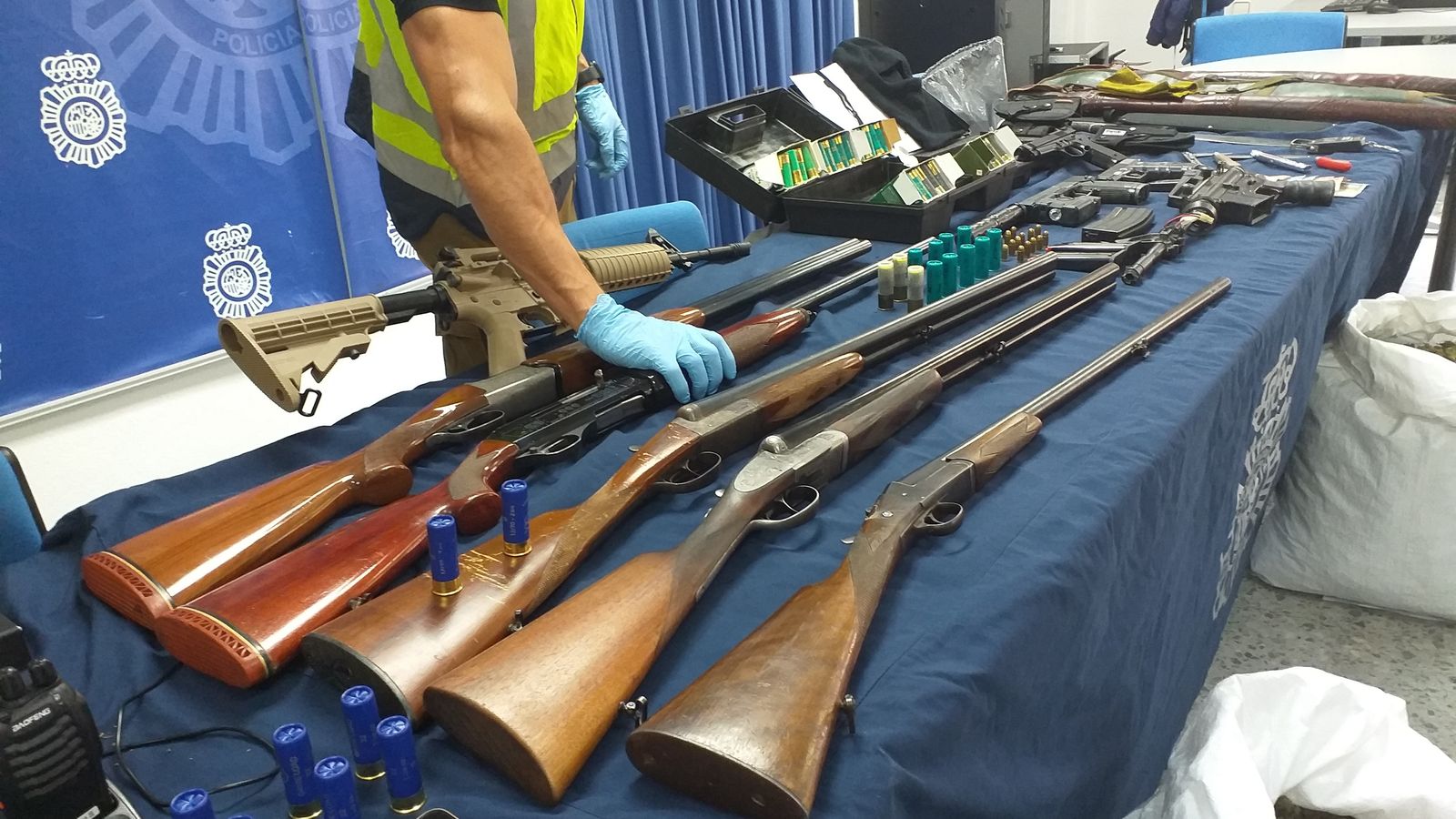 Armas recuperadas por la Policía Nacional.