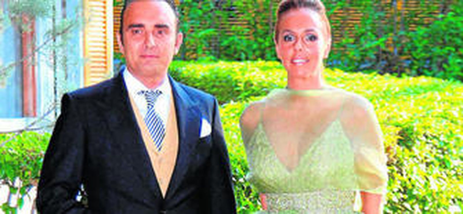 La pareja lleva más de diecisés años de noviazgo y por fin esta tarde se convertirán en marido y mujer.