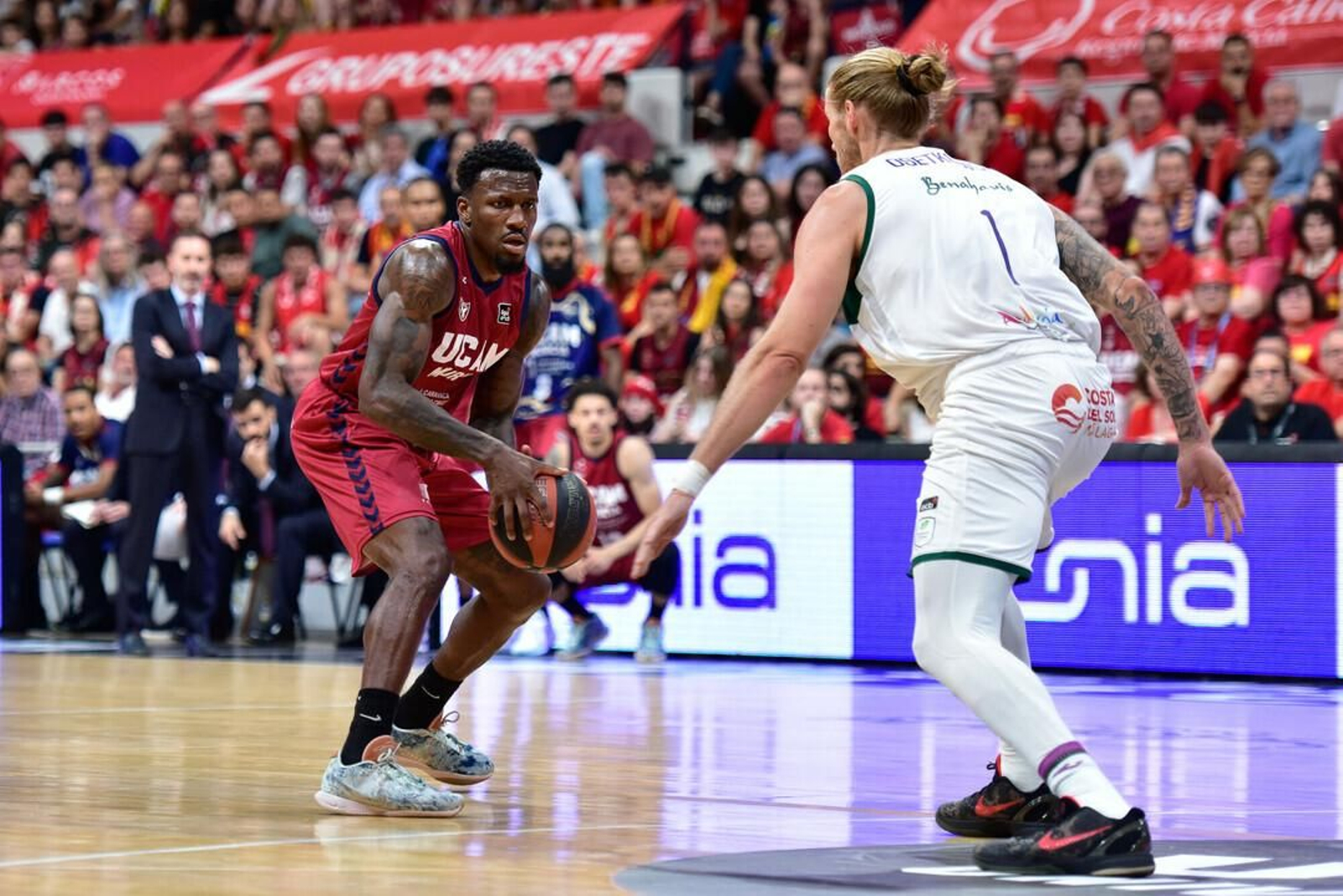 Las fotos del UCAM Murcia - Unicaja, 3º partido de semifinales de la ACB