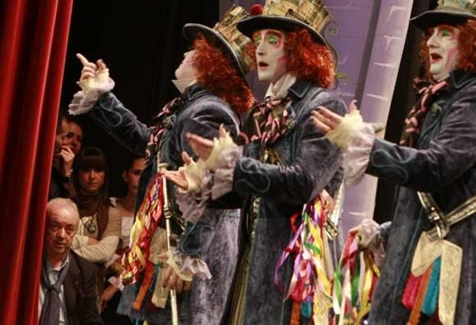 Comparsa 'Las locuras de Martin Burton' (3º premio)

Foto: Julio Gonzalez-Jesus Marin-Lourdes de Vicente