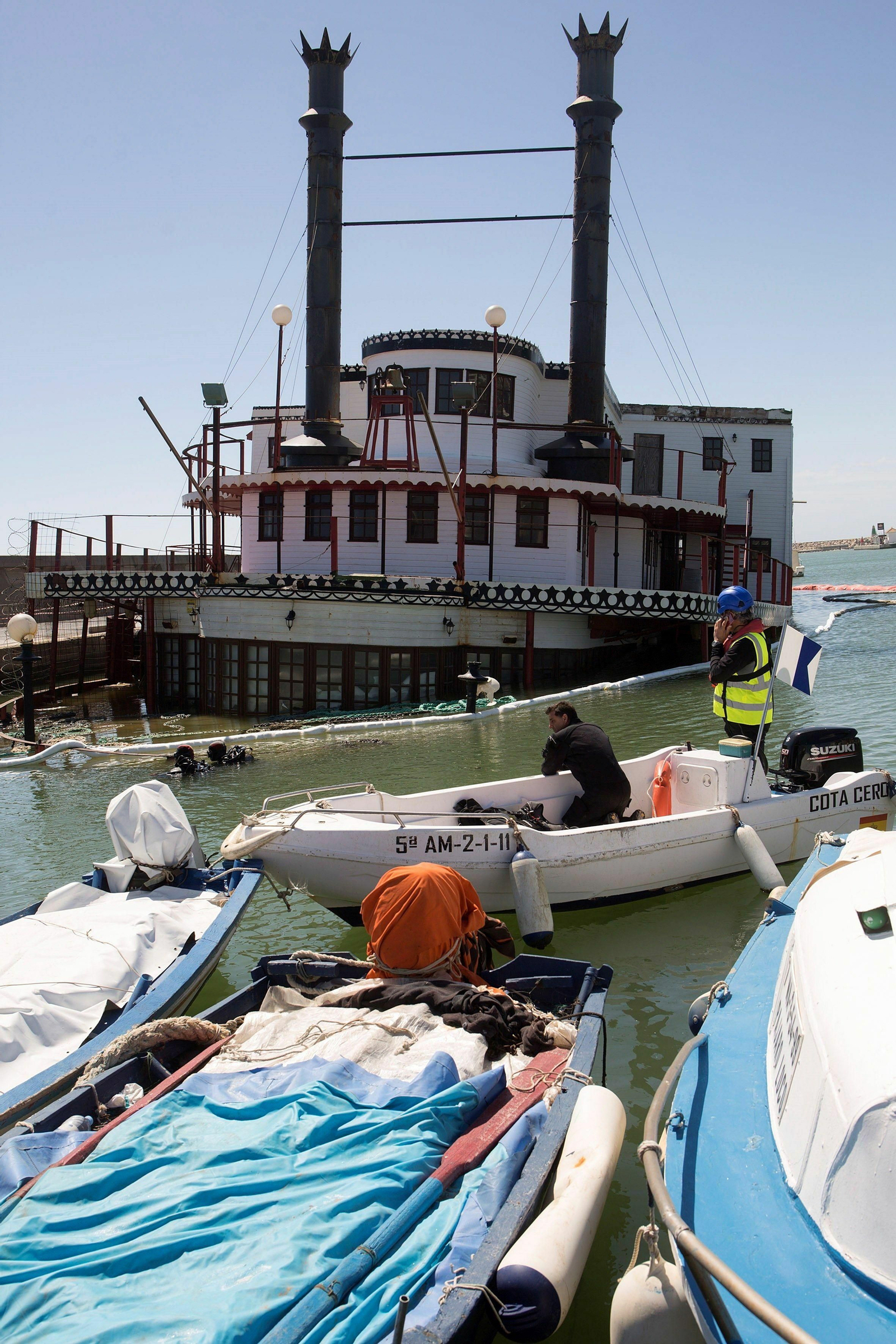 Fotos del hundimiento del barco 'Willow'