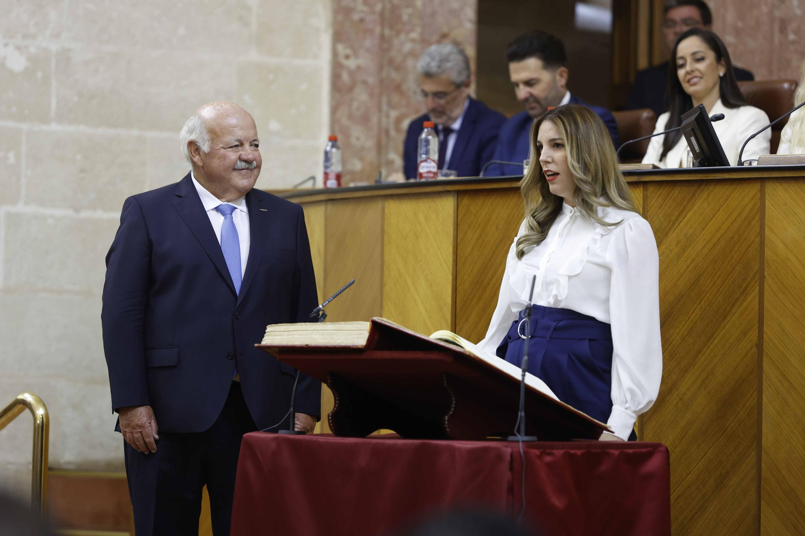 La constitución del Parlamento andaluz, todas las imágenes