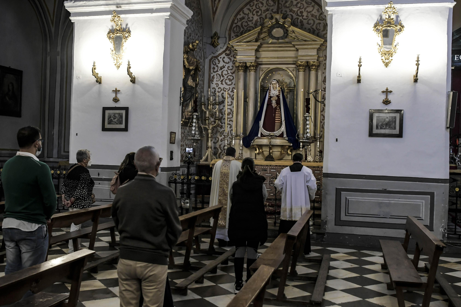 Imágenes de la última misa en Granada en fase 0