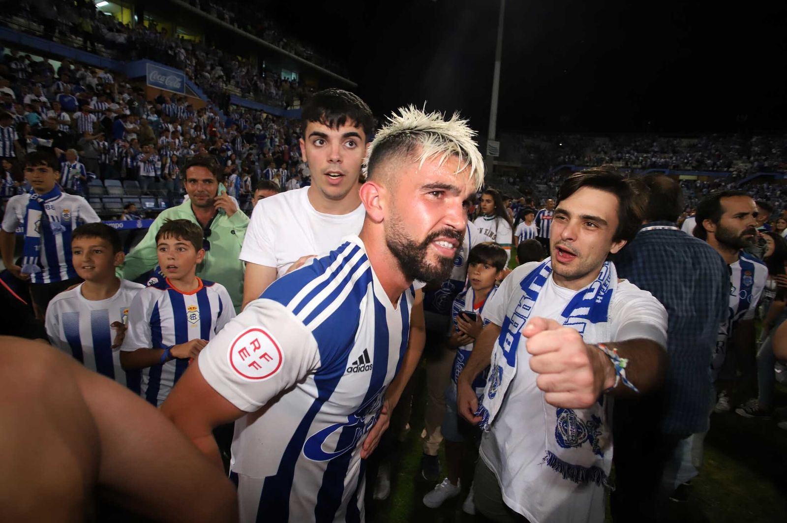 Imágenes del ascenso del Recreativo de Huelva contra el Cacereño