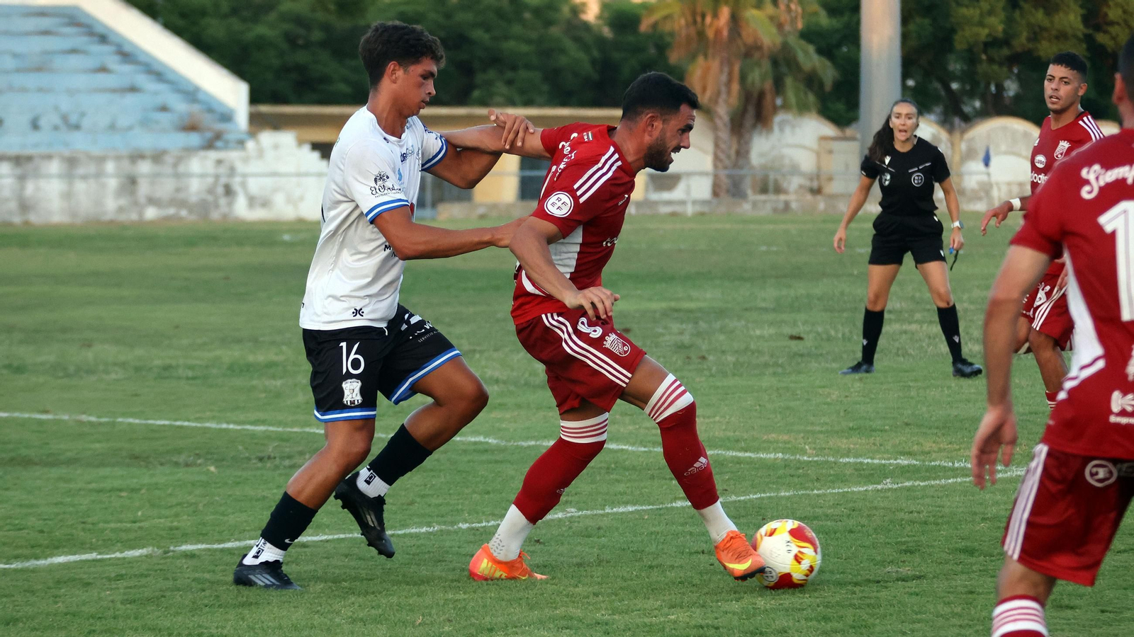 Imágenes del Trofeo Pedro Garrido entre el Jerez Industrial y el Xerez CD