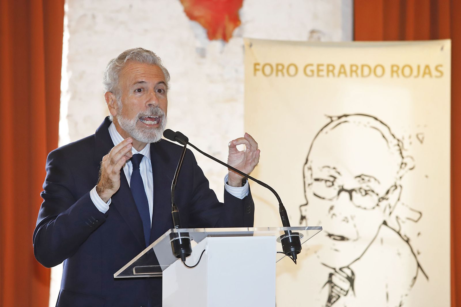 Imágenes del Foro Gerardo Rojas de Huelva Información