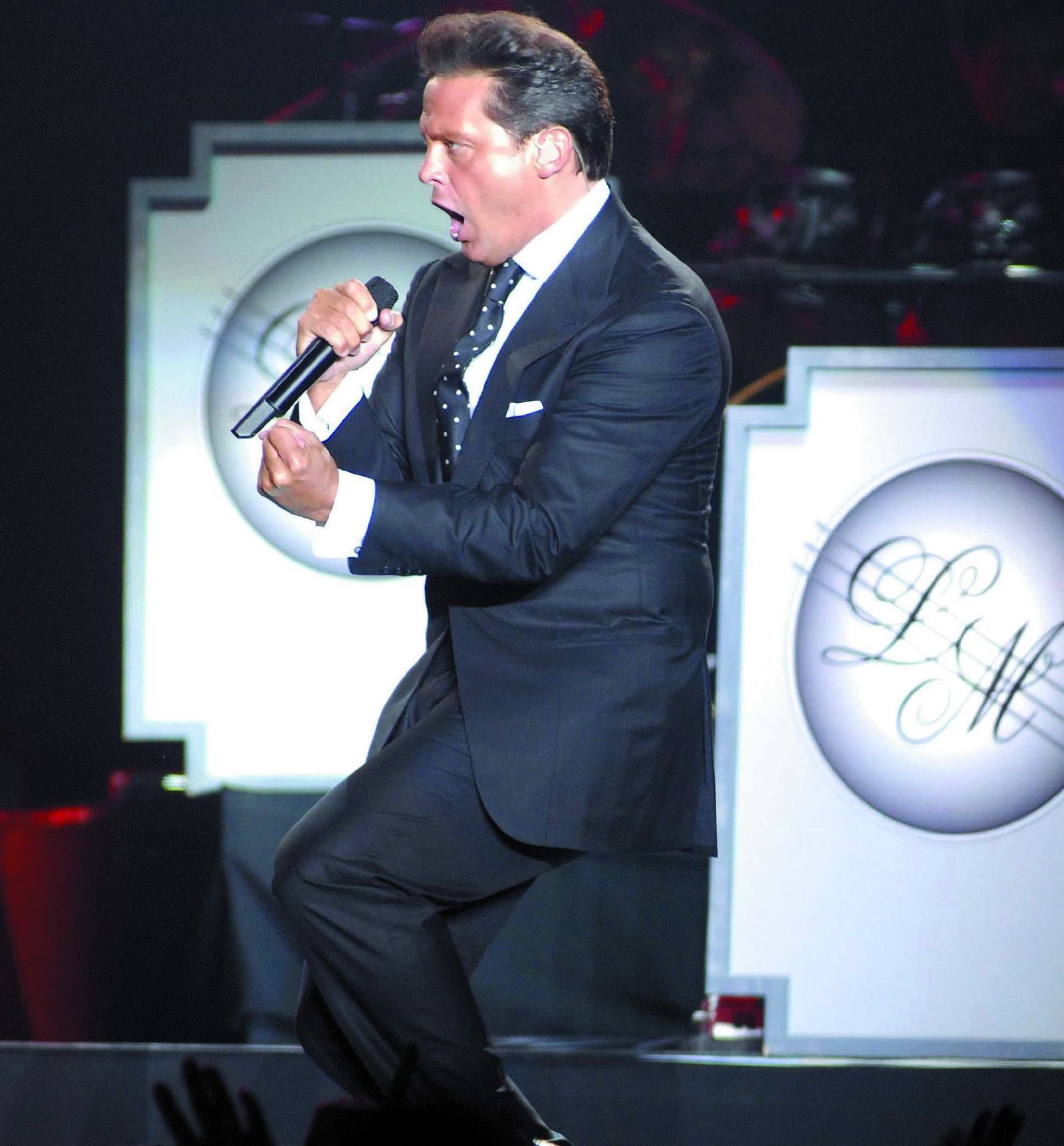 Sevilla es una de las pocas ciudades españolas por las que Luis Miguel pasa con su gira.