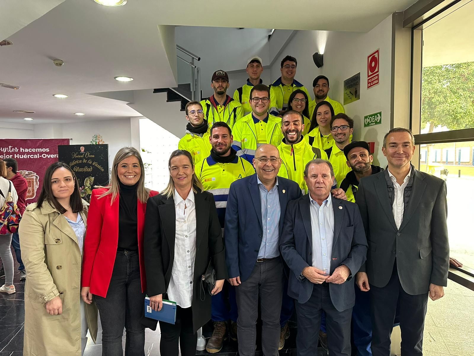 Representantes institucionales y del tejido empresarial y asociativo, en la Feria de Empleo de Huércal-Overa.