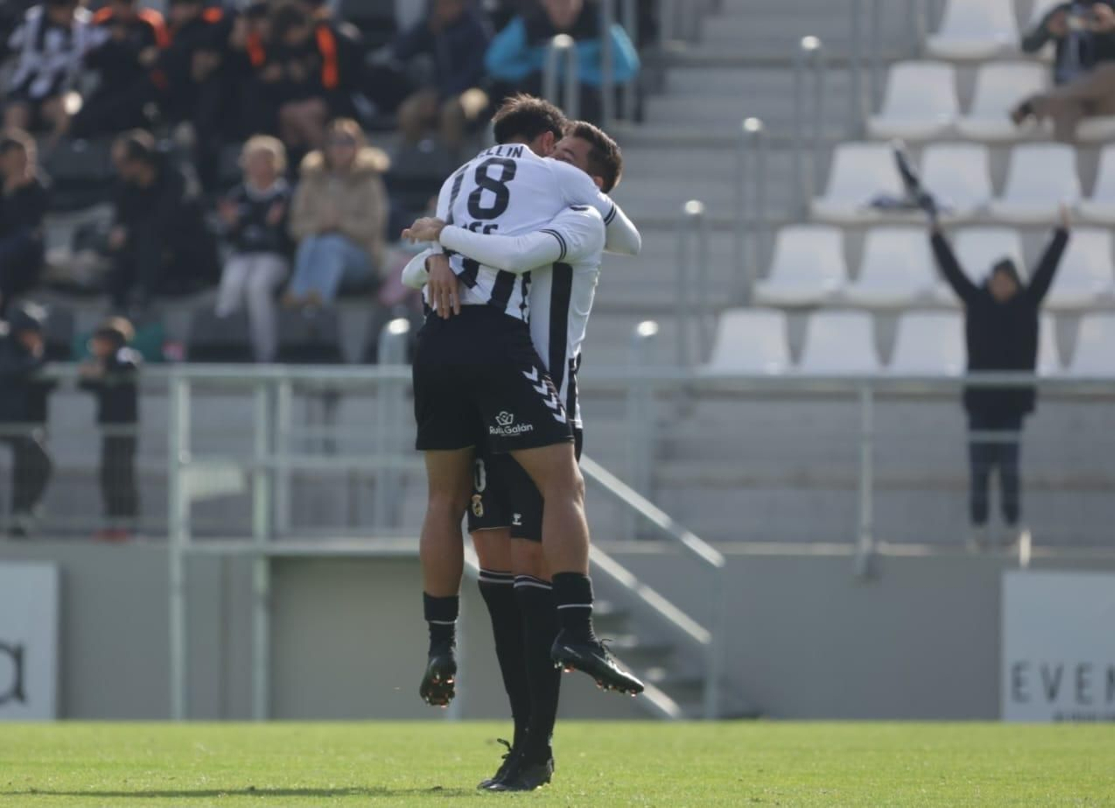 Pecellín y José Antonio se felicitan