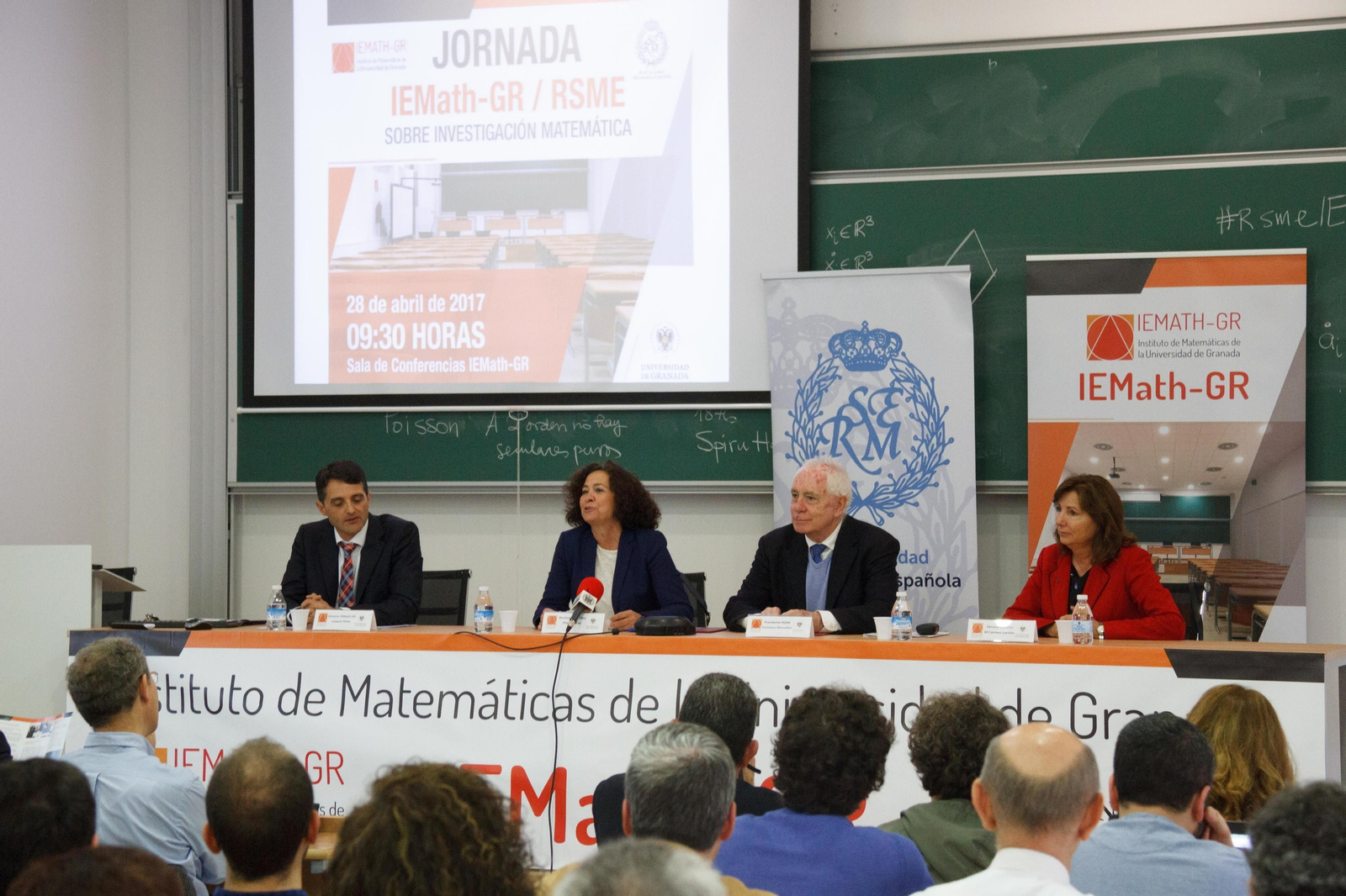 Expertos en investigación matemática de toda España participan en una jornada científica en la UGR