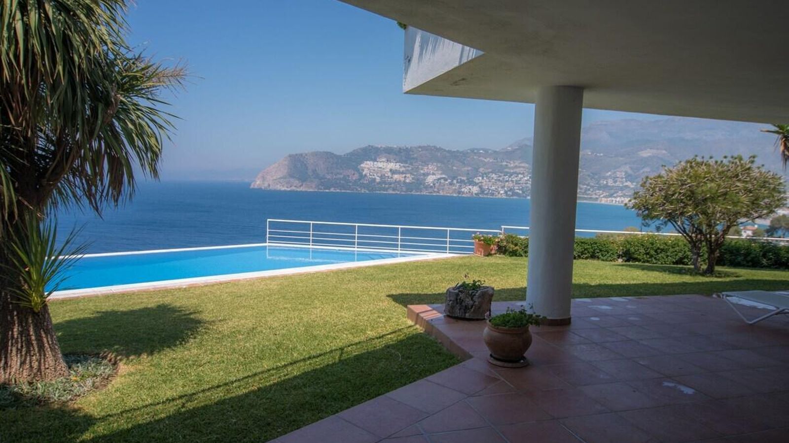 Piscina Infinita de Villa El Horizonte