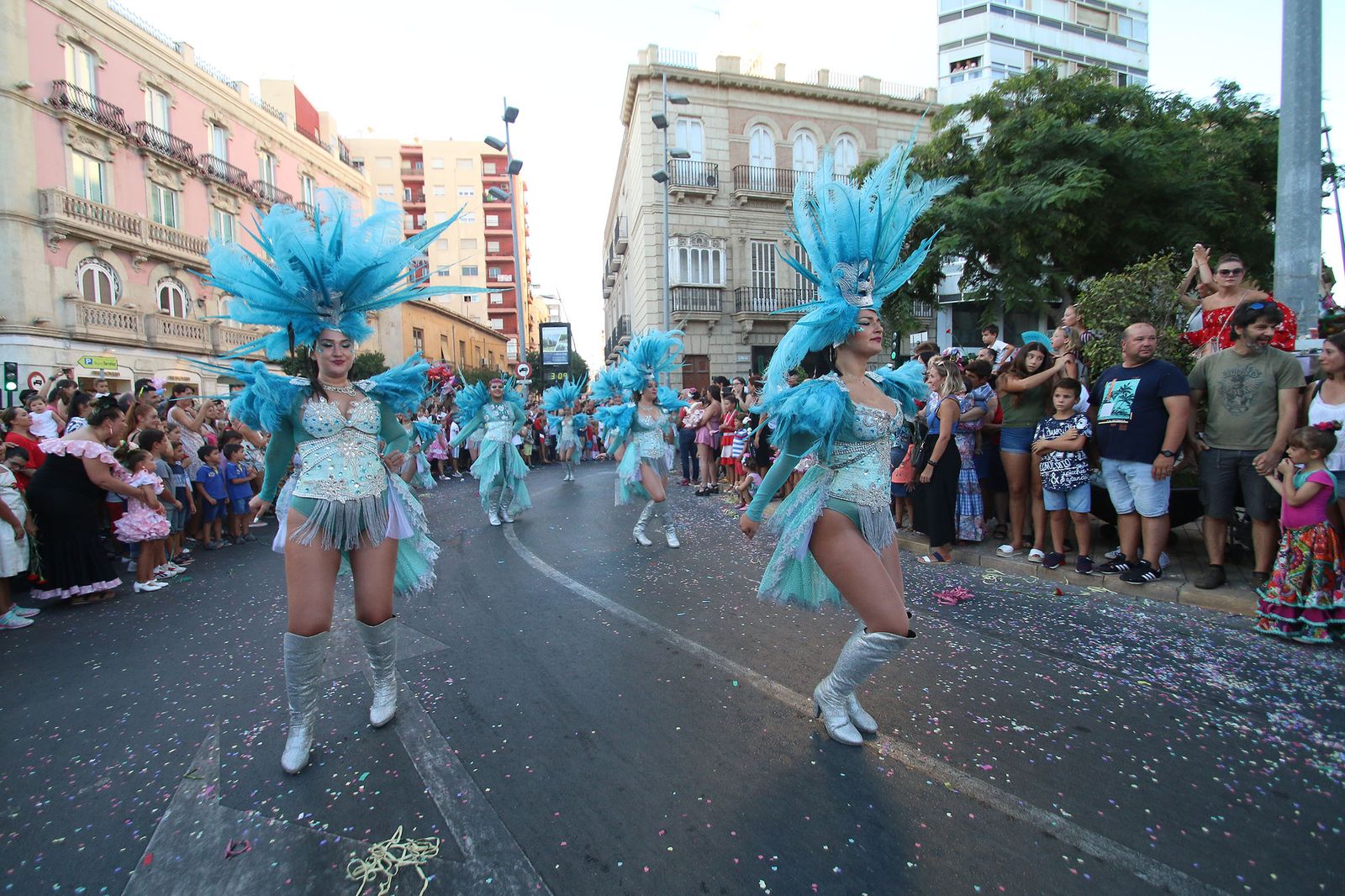 Fotogalería de la Batalla de Flores. Feria de Almería 2019