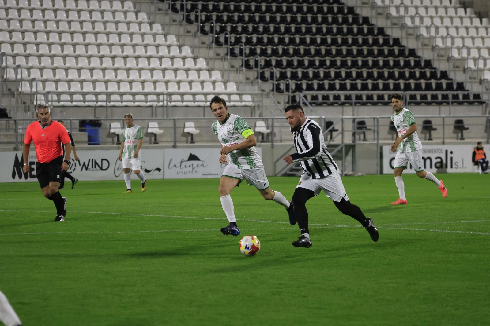 Las fotos del homenaje al ex jugador de la Balona Edu Mena en La Línea