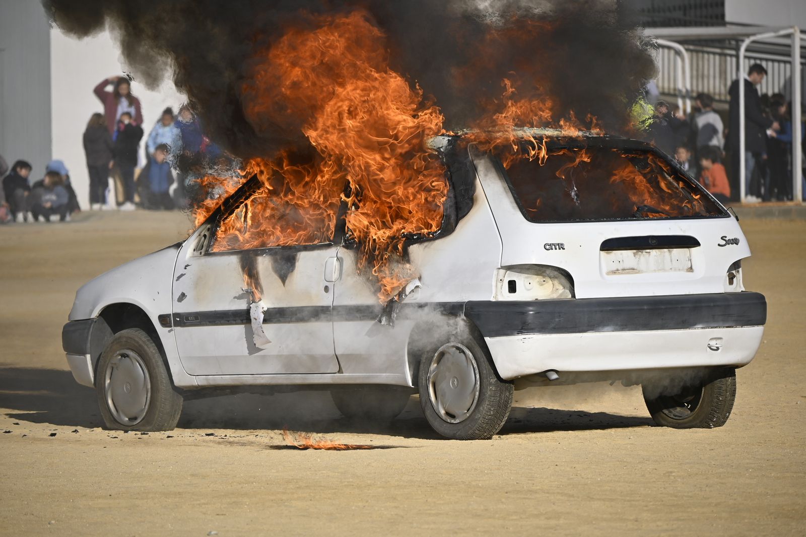 Imágenes del simulacro de incendio en el Funcadia