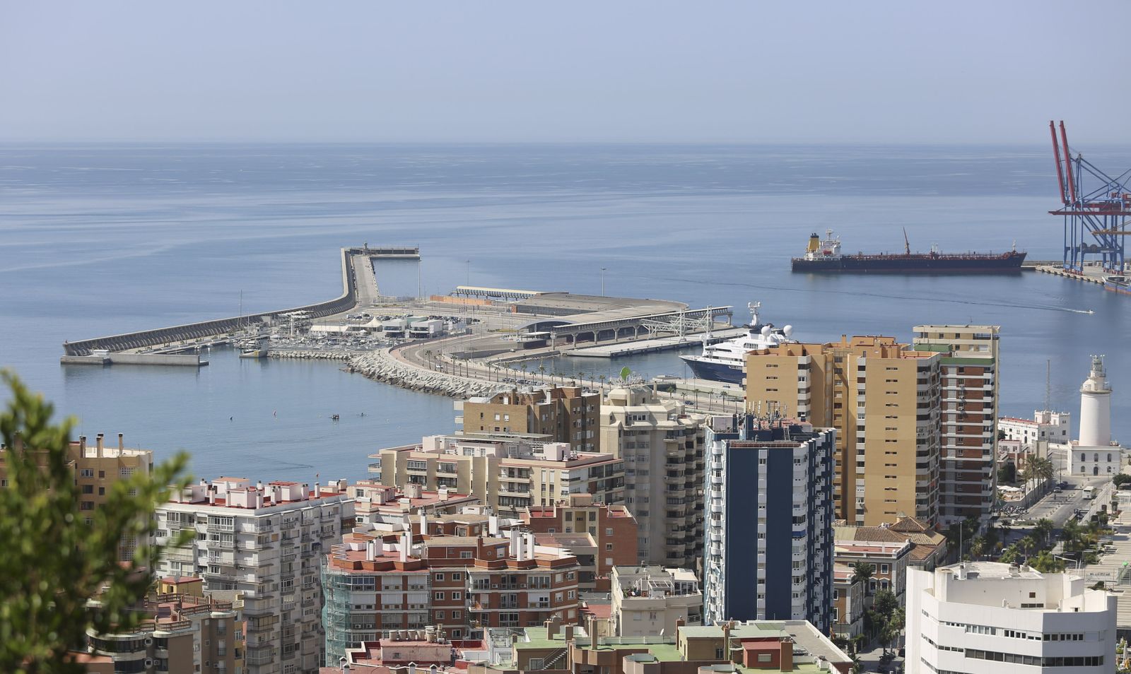 El puerto de Málaga.
