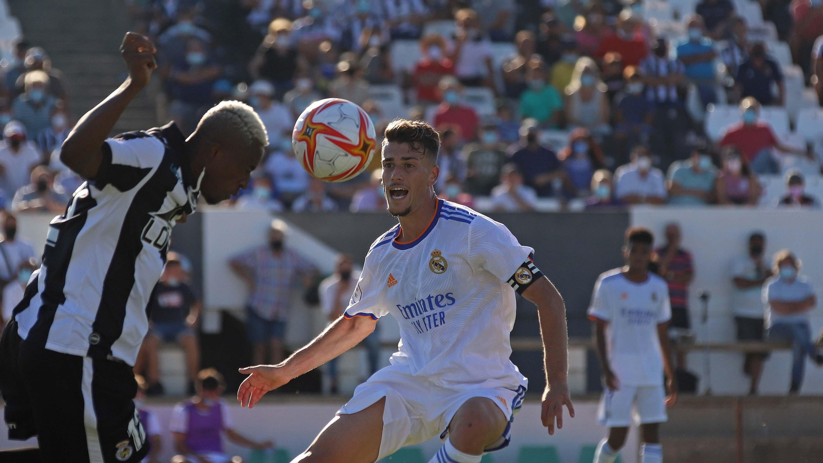 Las mejores fotos del Balona - Real Madrid Castilla en La Línea