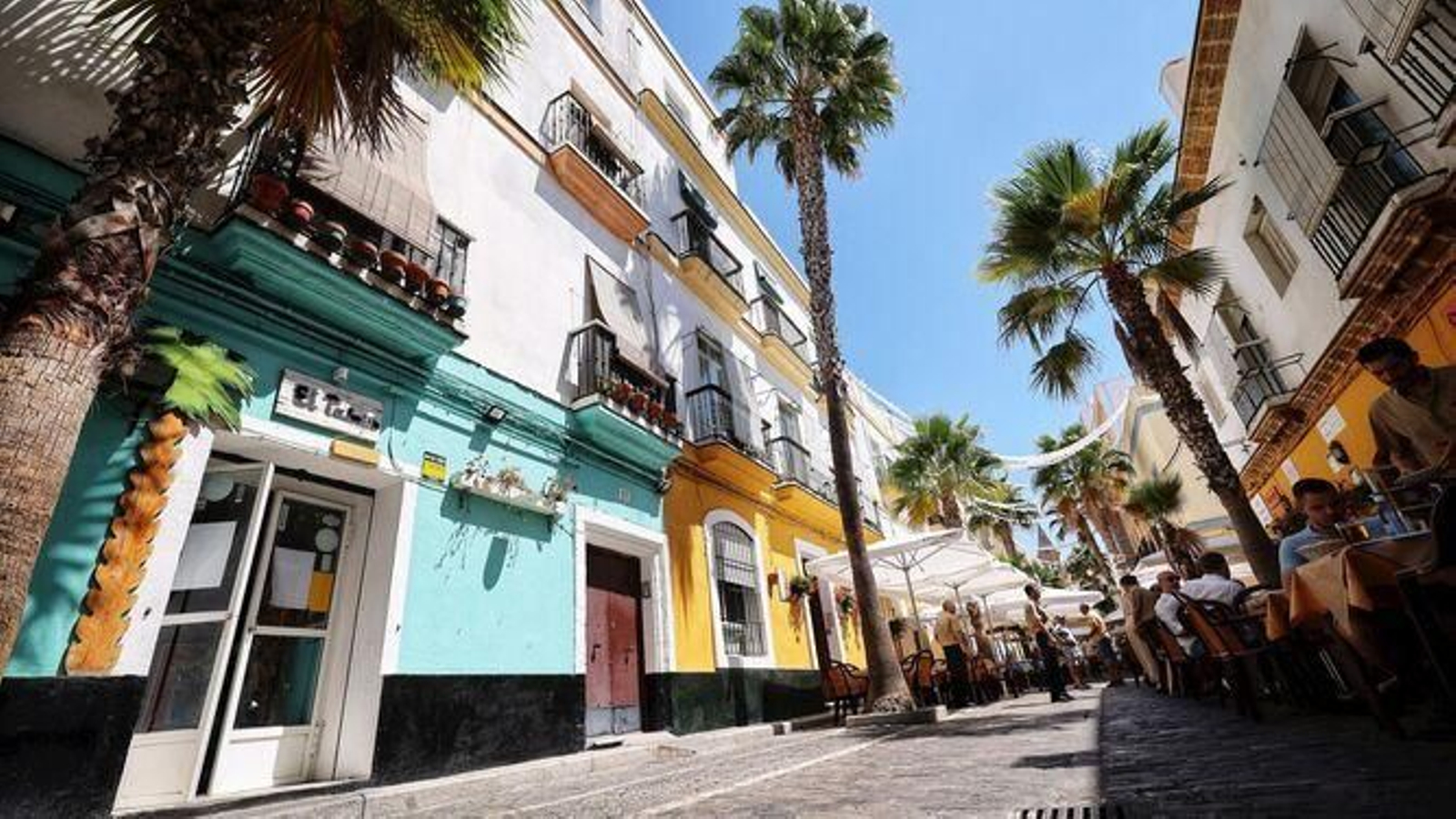 La calle de La Palma, donde se encuentran muchos pisos turísticos en Cádiz La calle de La Palma, donde se encuentran muchos pisos turísticos en Cádiz