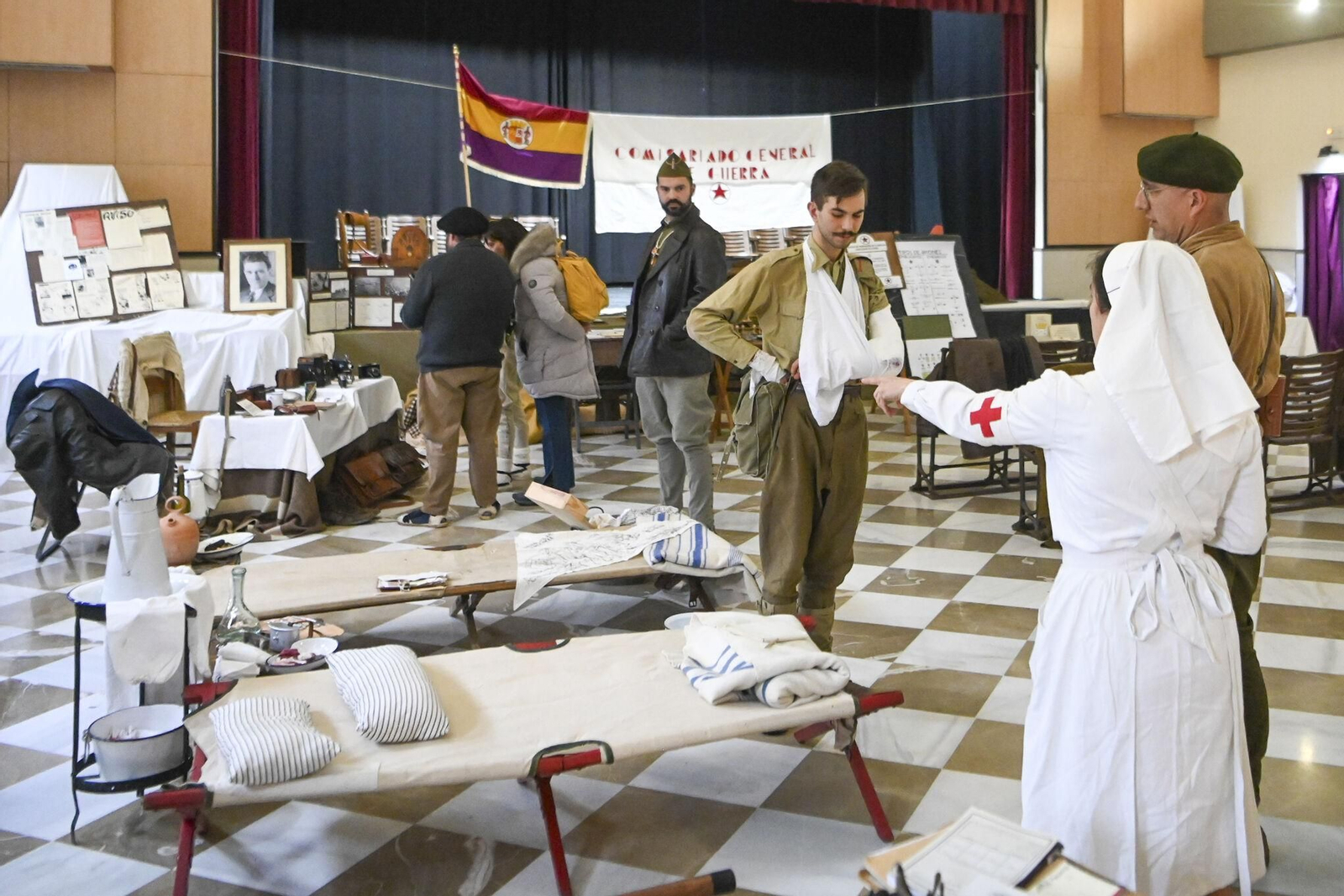 Las mejores imágenes de la recreación de un hospital durante la Guerra Civil en Beas de Granada