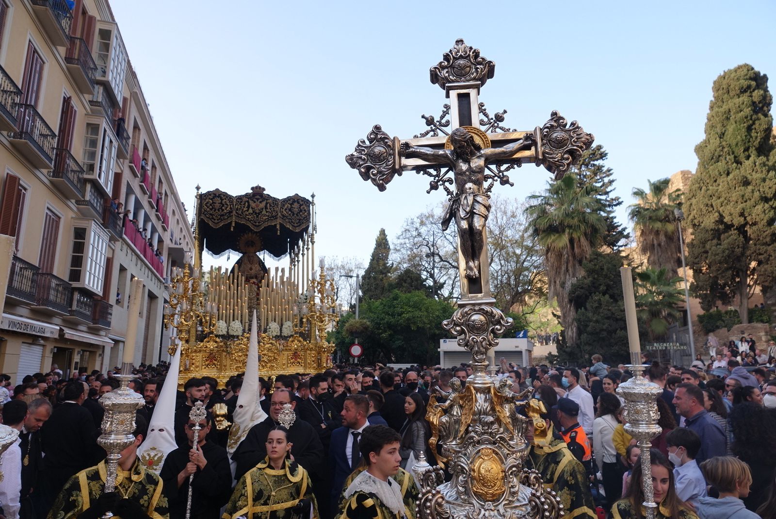 Las fotos de la cofradía del Amor, en el Viernes Santo de Málaga