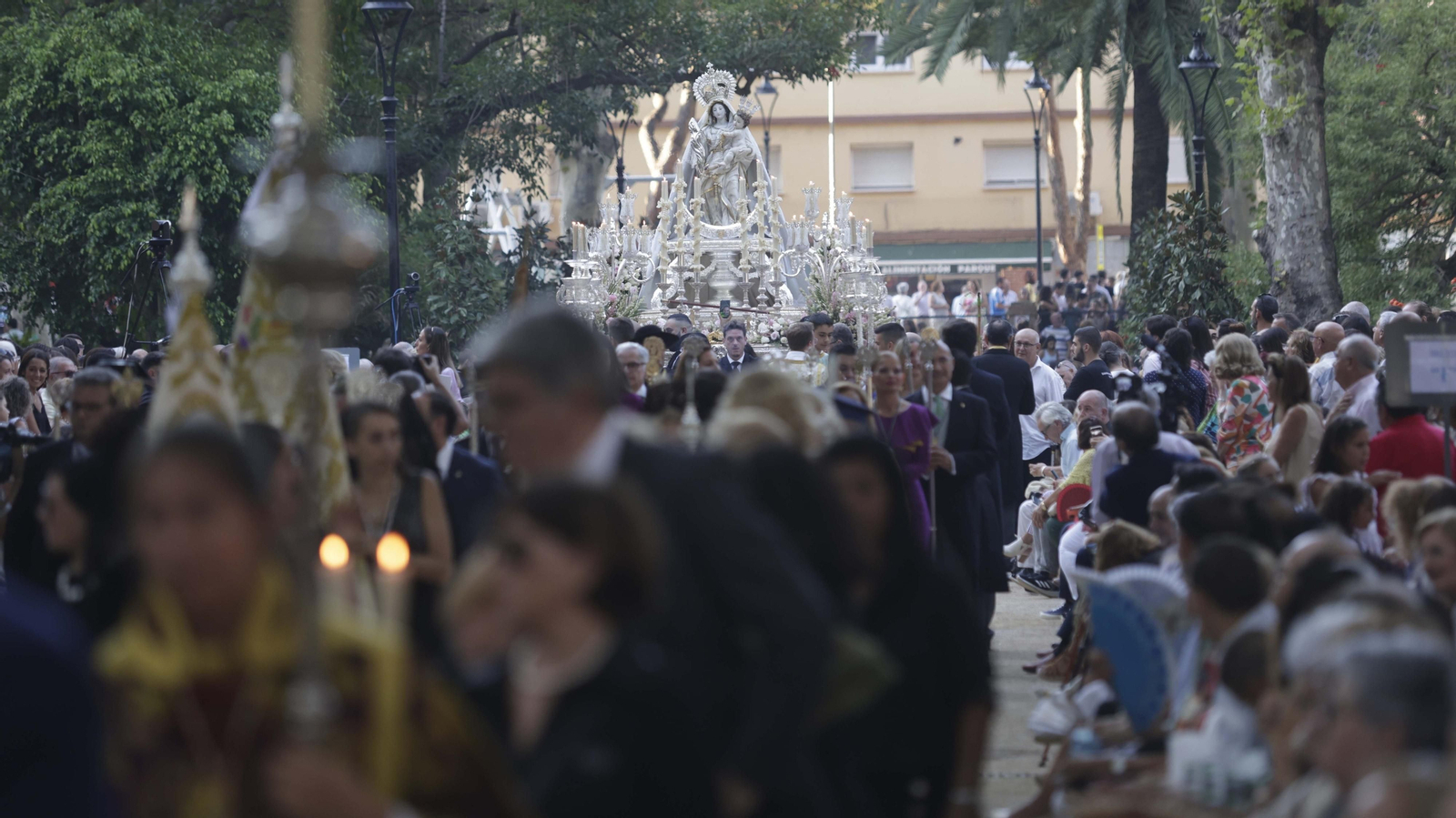 La Magna Mariana de Algeciras por el Parque María Cristina, en imágenes
