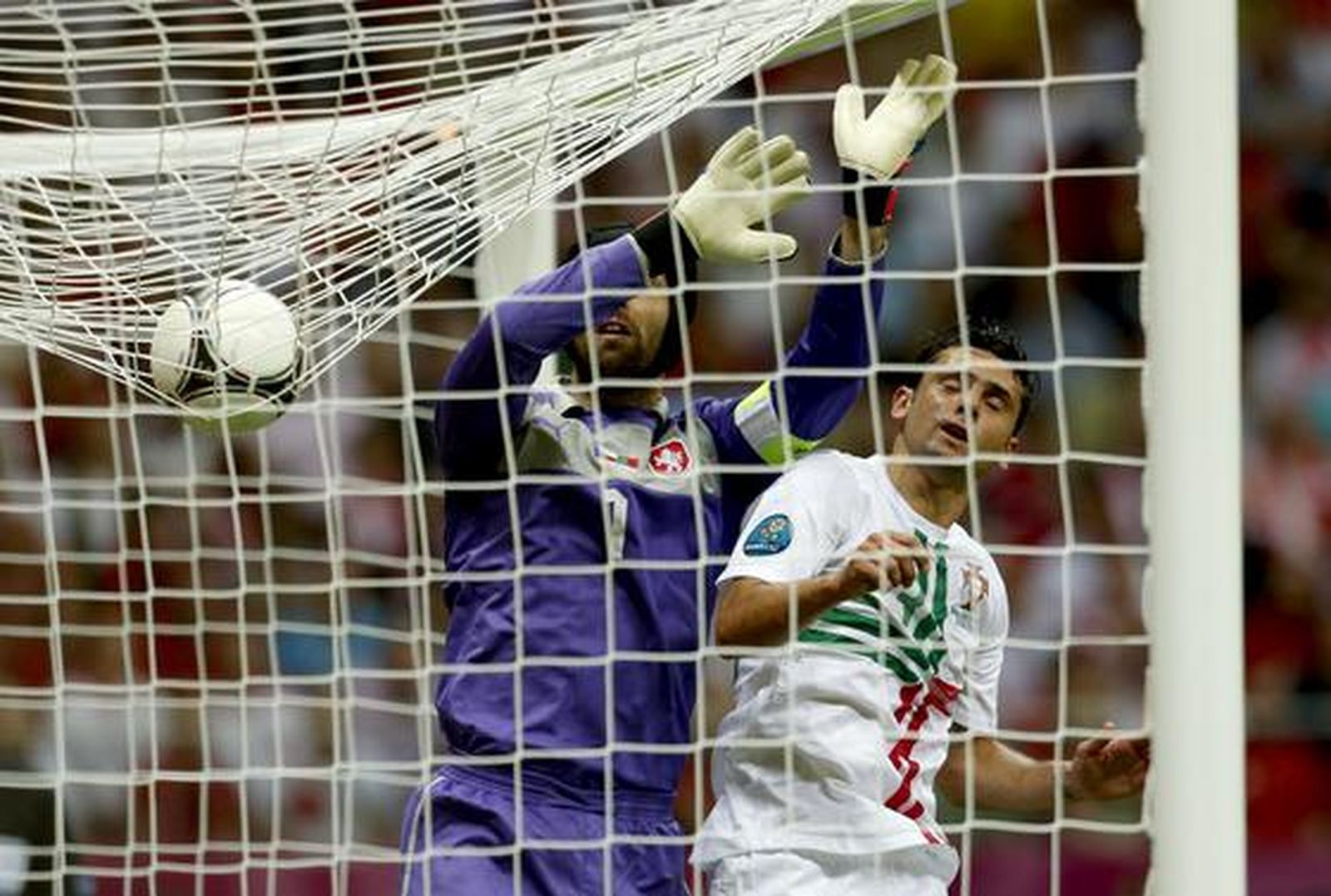 Un gol de Cristiano Ronaldo pone a Portugal en las semifinales de la Eurocopa.

Foto: EFE