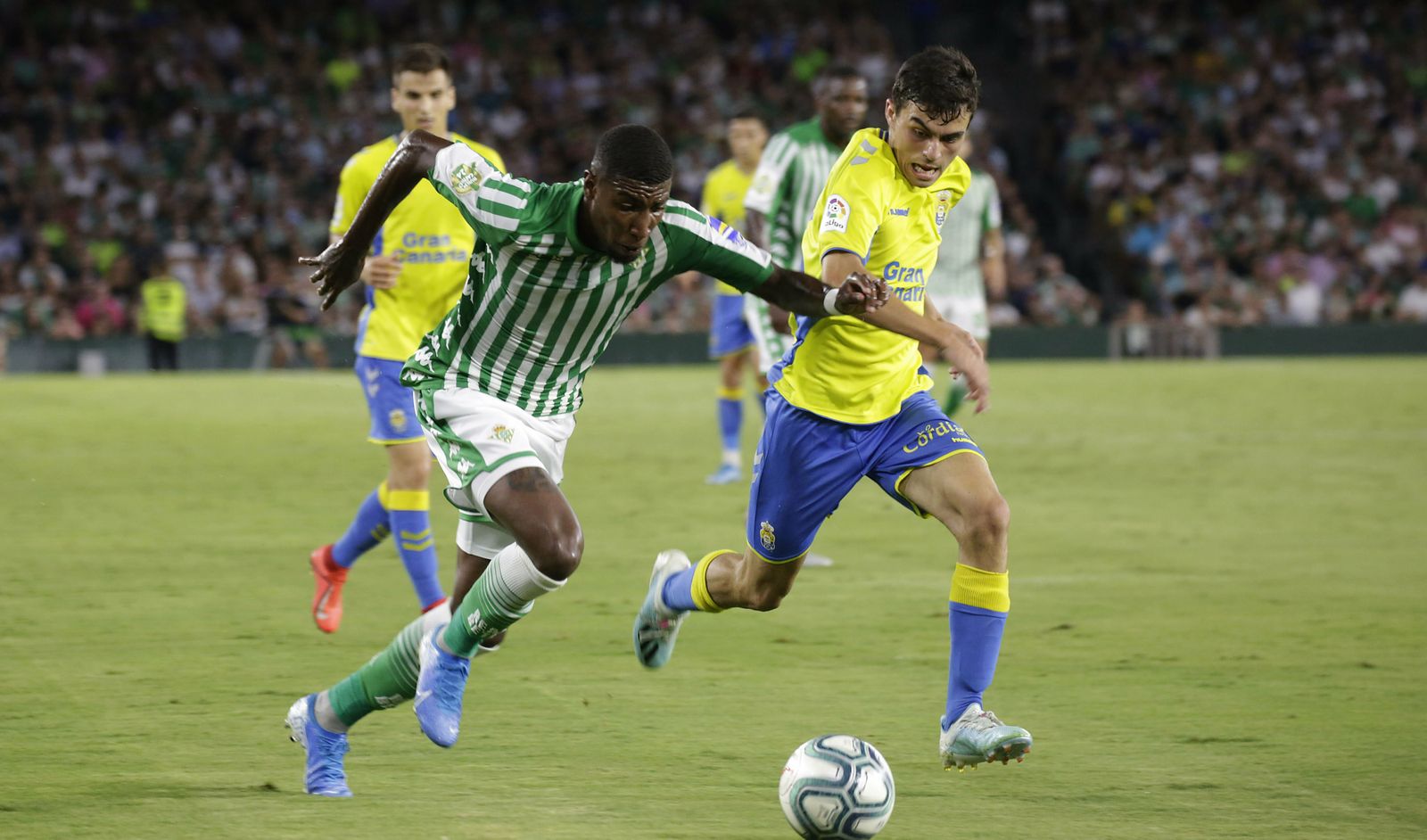Las imágenes del Betis-Las Palmas homenaje a Rubén Castro