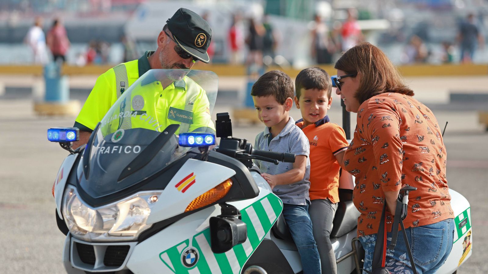 Exhibición de medios de la Guardia Civil en el Llano Amarillo