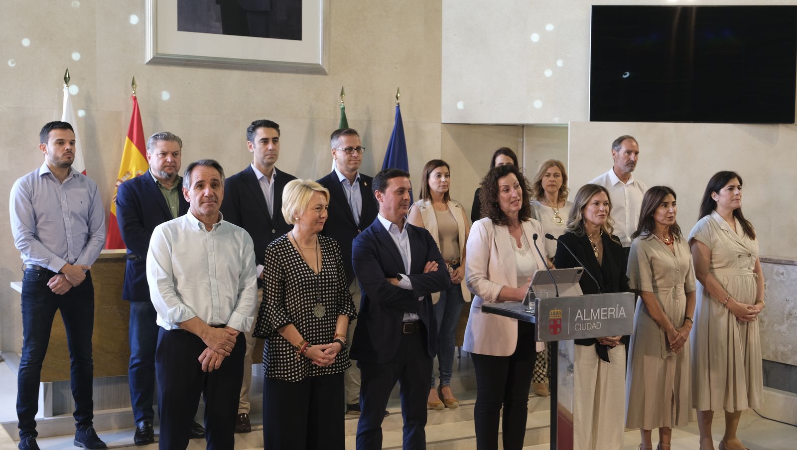 Imágenes del reparto de competencias en las concejalías del Ayuntamiento de Almería