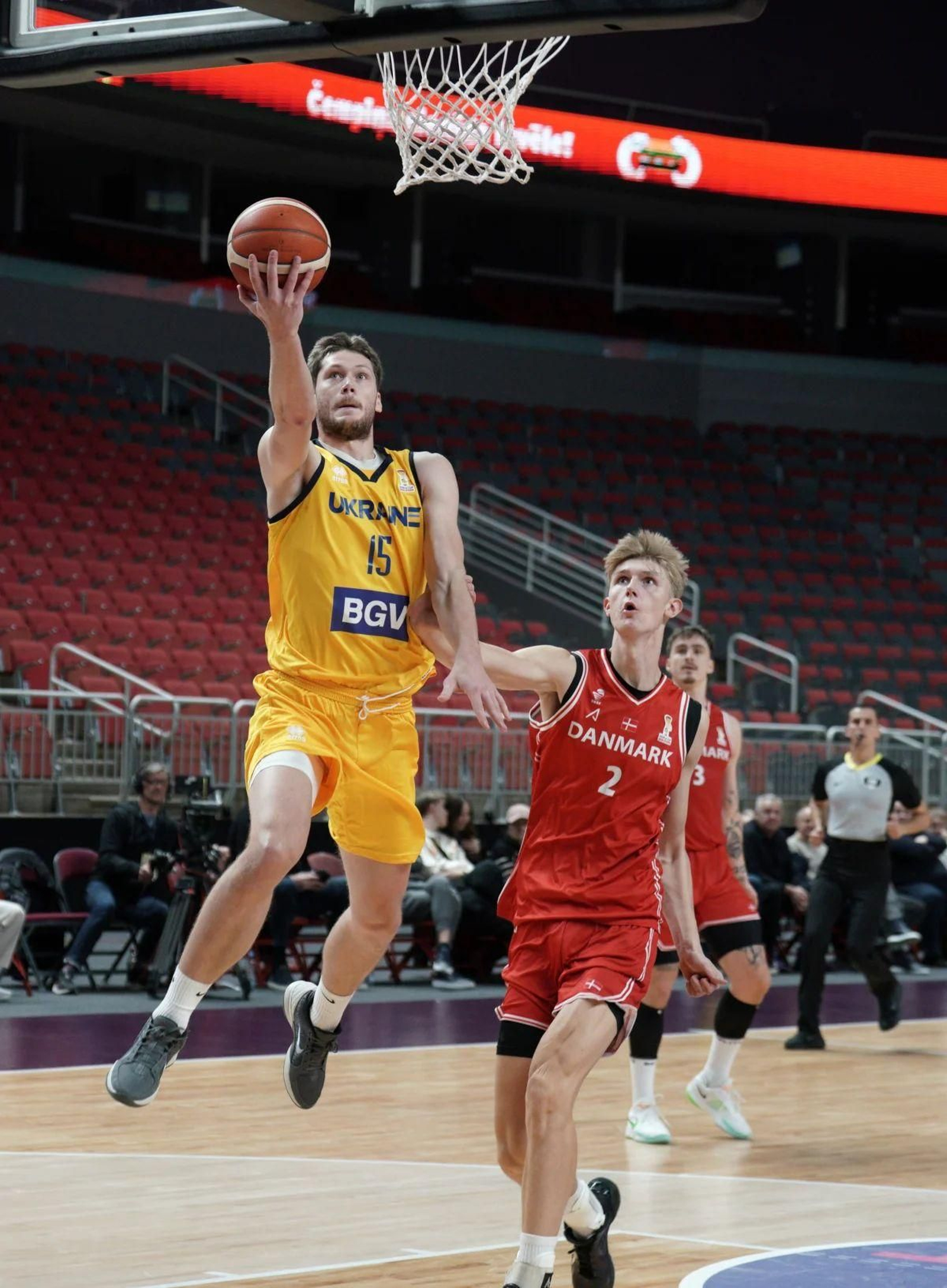 8 puntos de Marcus Moller con Dinamarca