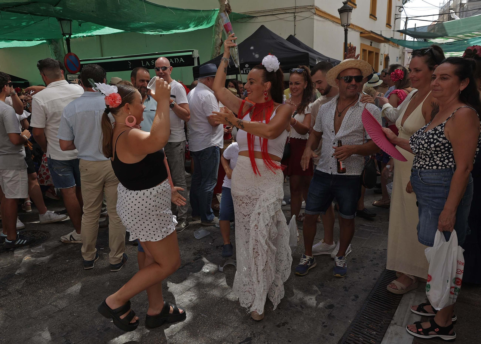 Búscate en las fotos del Domingo Rociero de la Feria de La Línea 2025 Búscate en las fotos del Domingo Rociero de la Feria de La Línea 2025