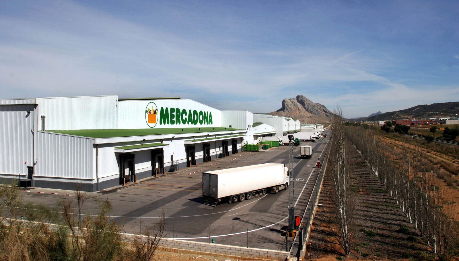 Bloque logístico de Mercadona en Antequera