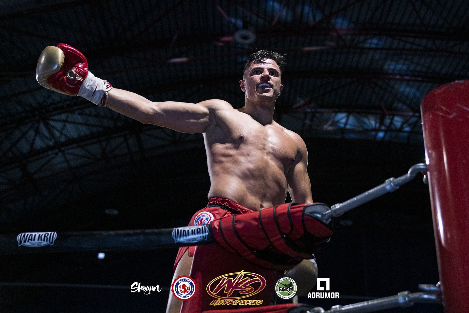 Miguel Martínez, en un momento de la velada en Viator