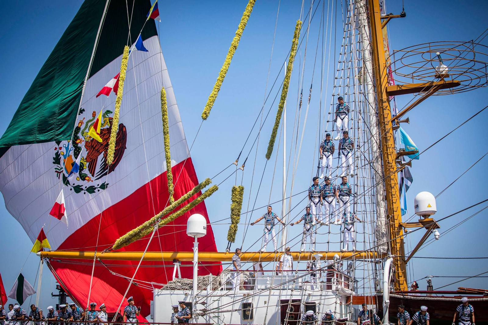 Una mirada a la despedida de Cádiz a la Gran Regata