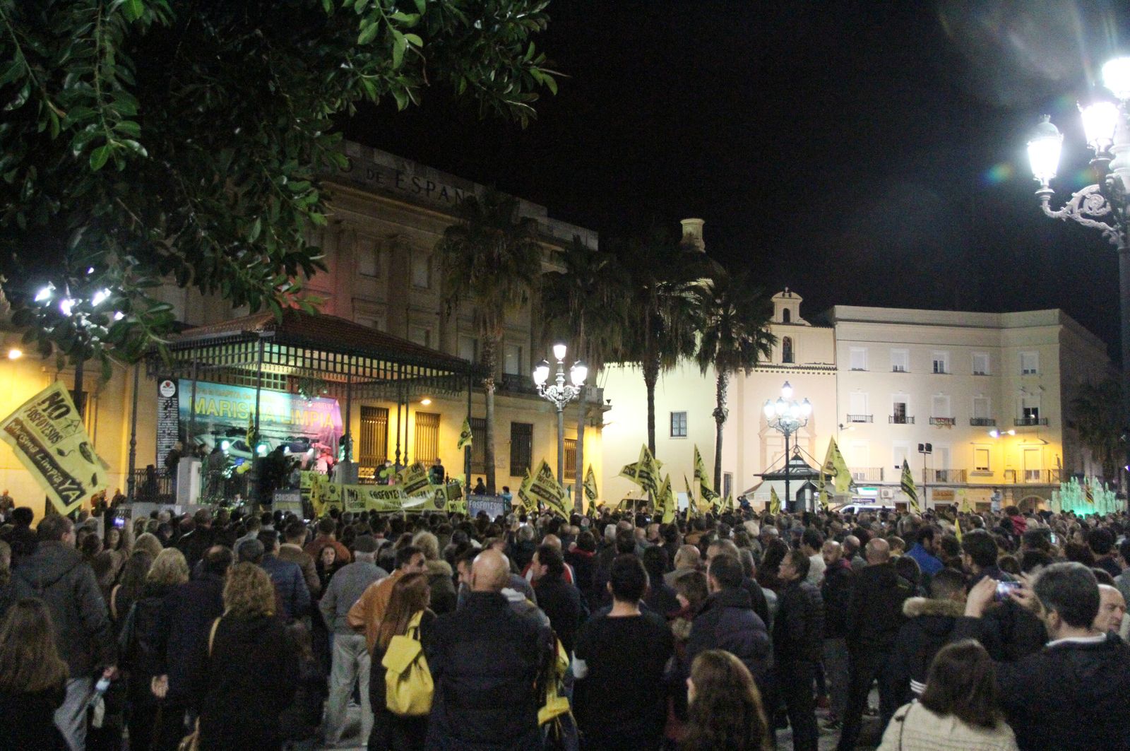 Imágenes de la manifestación contra los Fosfoyesos